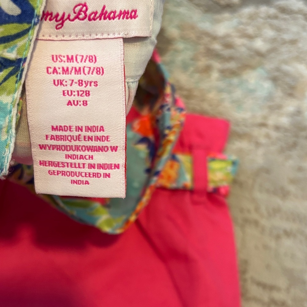 Tommy Bahama 3 Piece Set-Floral Top, Pink Shorts, and Flower Hair Clip - Picture 8 of 8